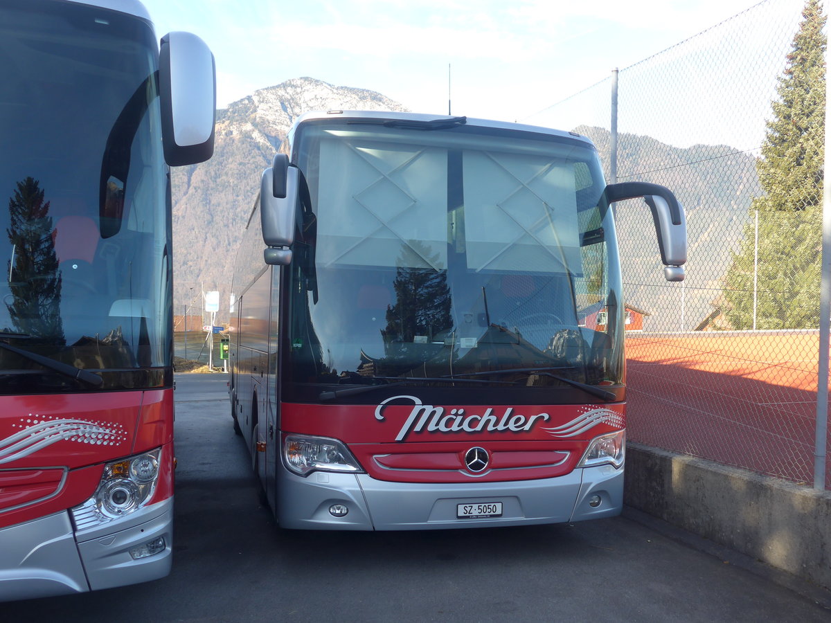 (213'791) - Mchler, Siebnen - SZ 5050 - Mercedes am 12. Januar 2020 in Seelisberg, Dorfstrasse