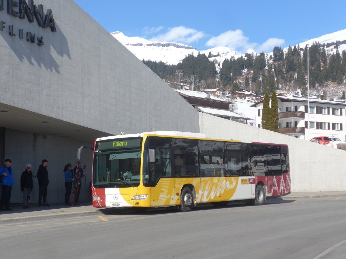 (214'963) - Stuppan, Flims - GR 161'660 - Mercedes am 1. M�rz 2020 in Flims, Bergbahnen