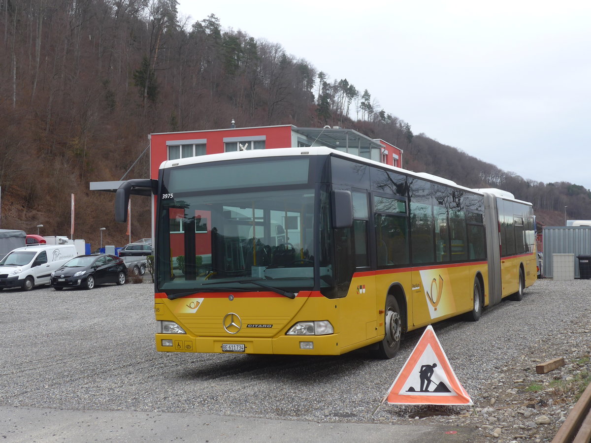 (215'035) - PostAuto Bern - Nr. 638/BE 611'734 - Mercedes am 2. M�rz 2020 in Laupen, Garage