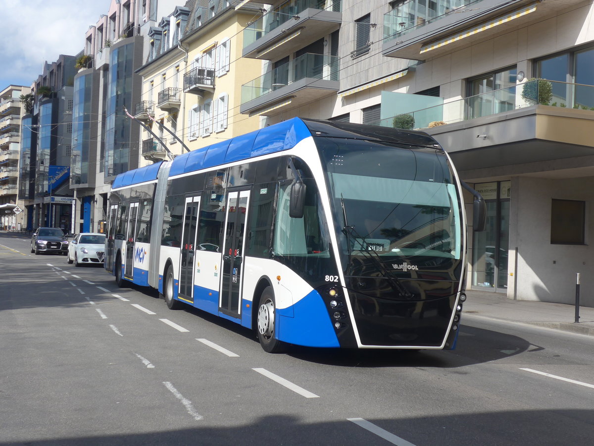 (215'157) - VMCV Clarens - Nr. 802 - Van Hool Gelenktrolleybus am 14. M�rz 2020 in Montreux, Escaliers de la Gare
