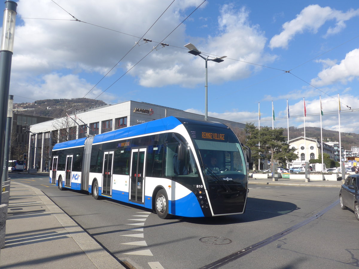 (215'169) - VMCV Clarens - Nr. 810 - Van Hool Gelenktrolleybus am 14. M�rz 2020 beim Bahnhof Vevey