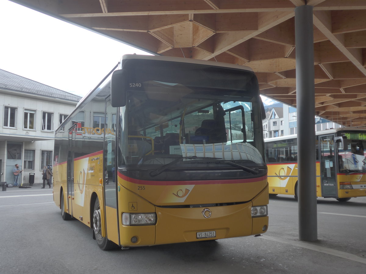 (215'326) - Buchard, Leytron - Nr. 255/VS 84'251 - Irisbus (ex Nr. 251) am 20. M�rz 2020 beim Bahnhof Sion