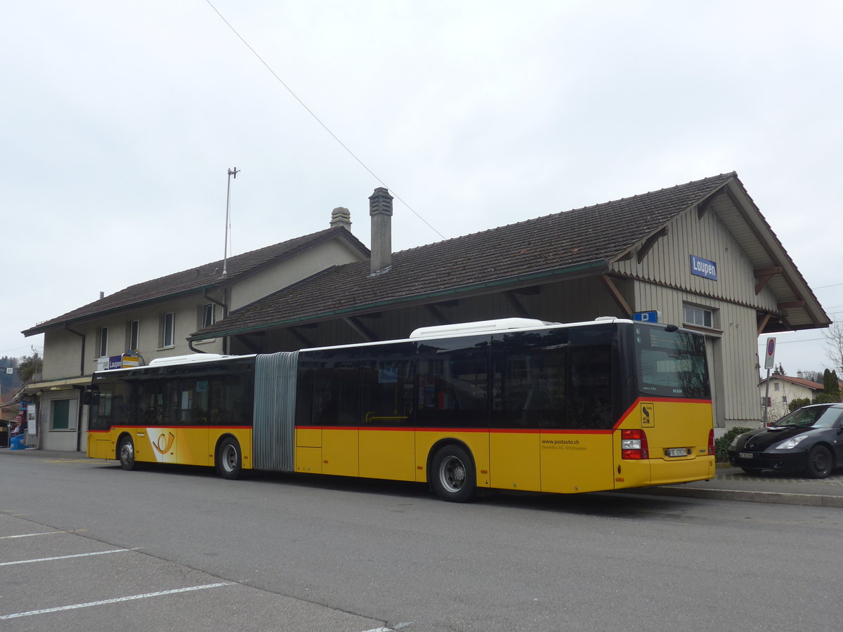 (215'368) - Steiner, Ortschwaben - Nr. 10/BE 32'923 - MAN am 22. M�rz 2020 beim Bahnhof Laupen
