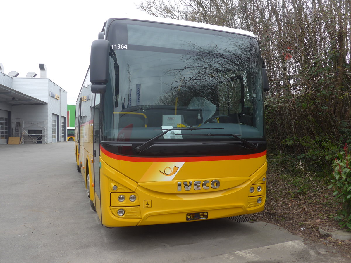 (215'421) - Seiler, Ernen - PID 11'364 - Iveco am 22. Mrz 2020 in Kerzers, Interbus