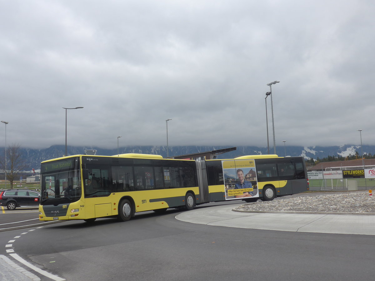 (215'675) - STI Thun - Nr. 142/BE 801'142 - MAN am 30. M�rz 2020 in Thun-Lerchenfeld, Waldeck