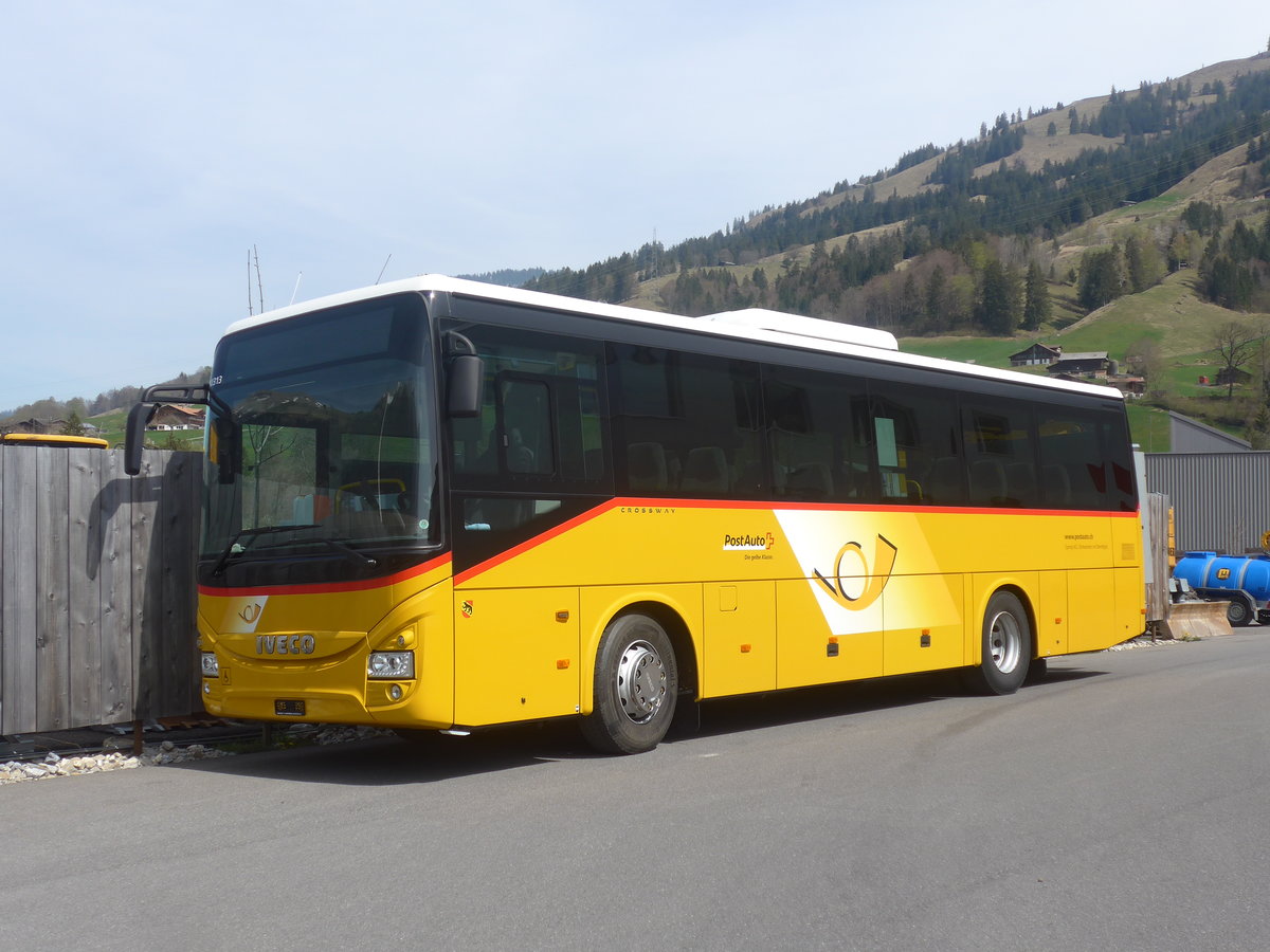 (216'131) - Spring, Schwenden - (BE 368'914) - Iveco am 16. April 2020 in Frutigen, Garage AFA