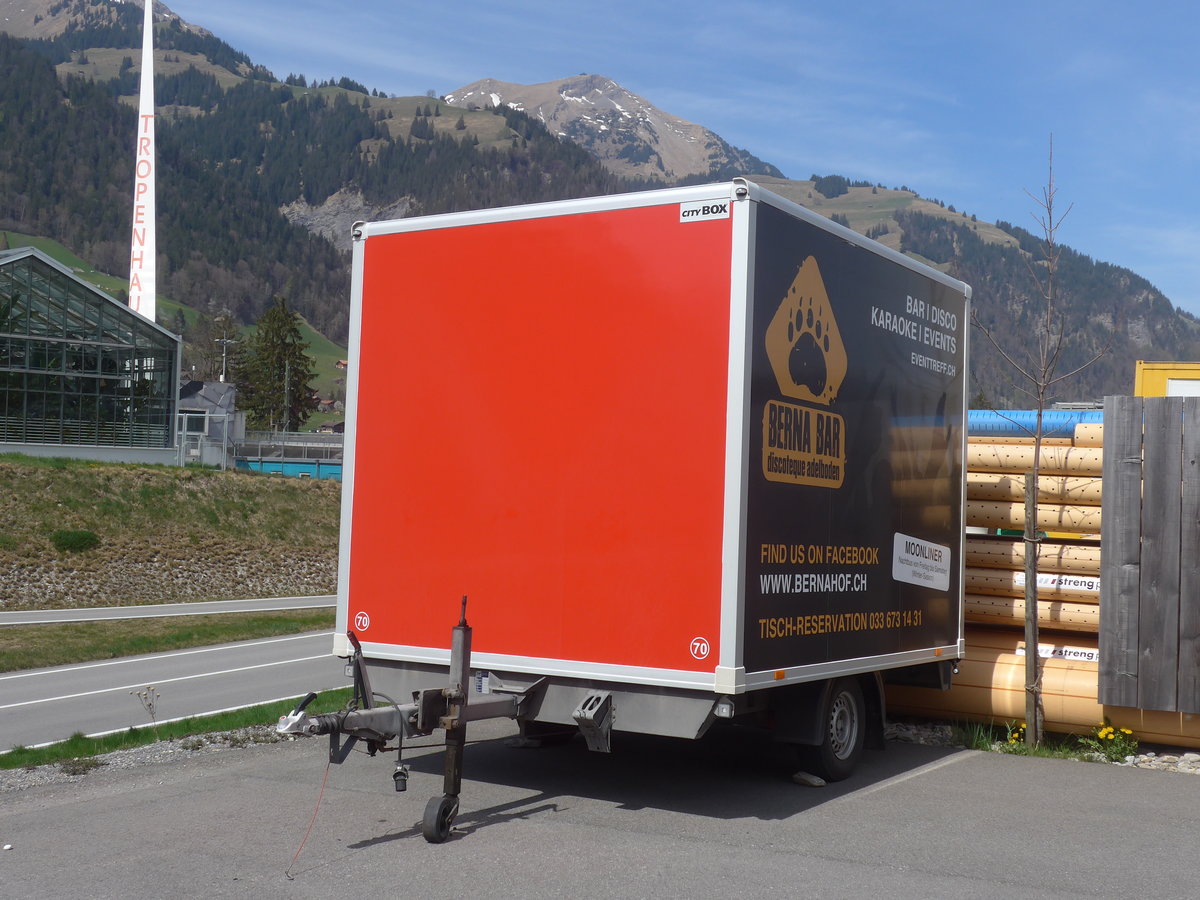 (216'133) - AFA Adelboden - Nr. 70/BE 592'352 - Niederhauser Gepckanhnger am 16. April 2020 in Frutigen, Garage