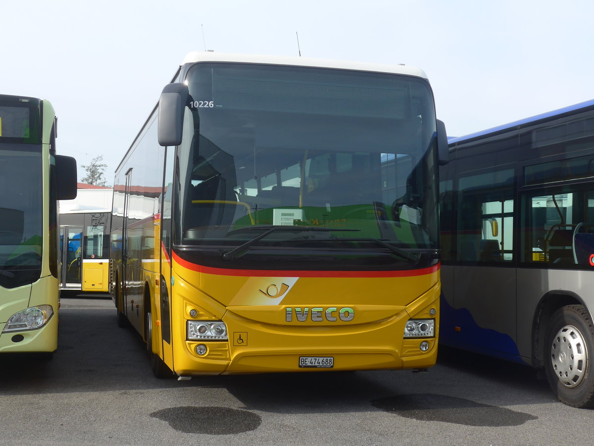 (216'227) - PostAuto Bern - BE 474'688 - Iveco am 19. April 2020 in Kerzers, Interbus