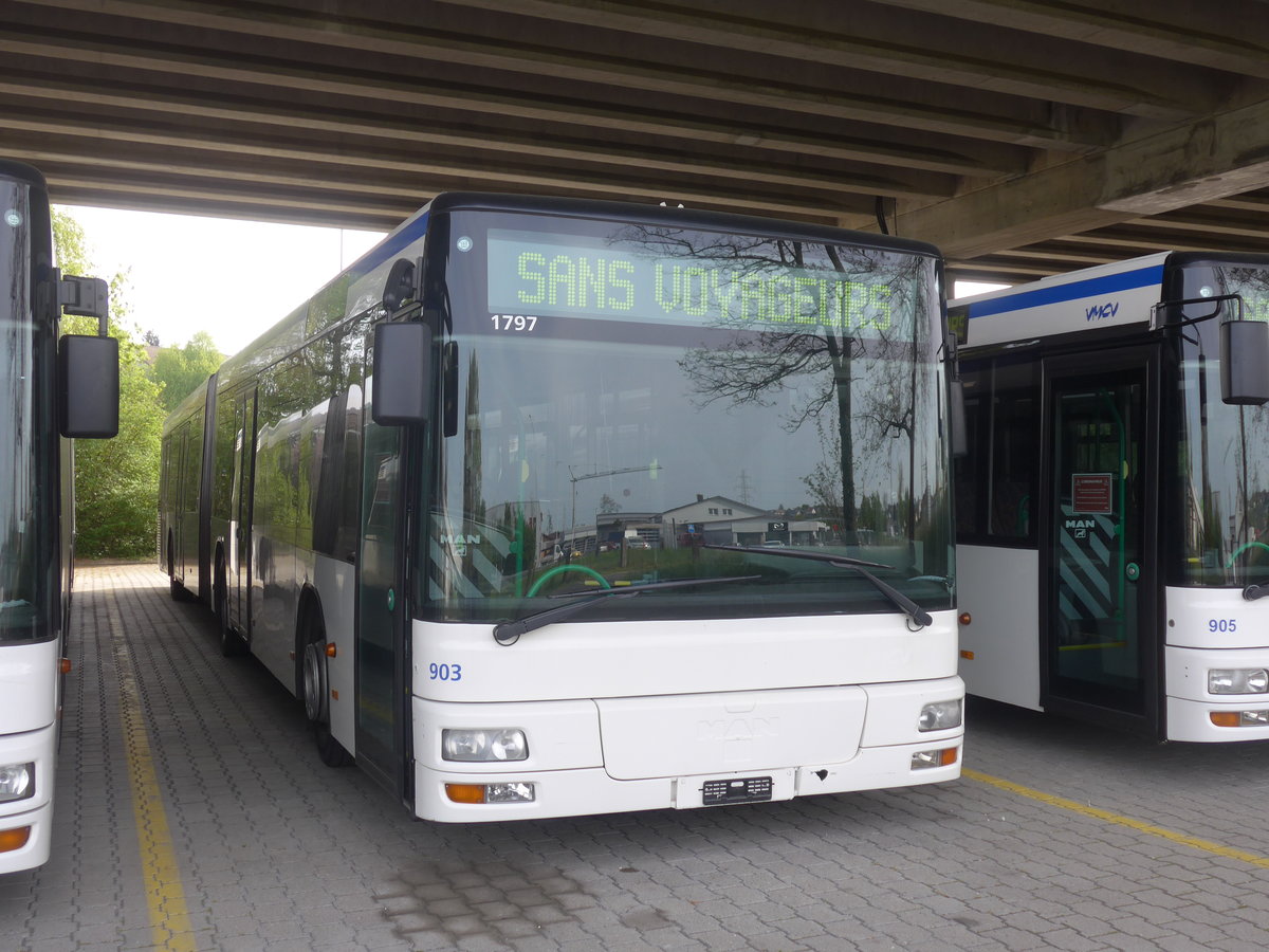 (216'262) - VMCV Clarens - Nr. 903 - MAN (ex transN, La Chaux-de-Fonds Nr. 242; ex TN Neuch�tel Nr. 242) am 19. April 2020 in Kerzers, Murtenstrasse