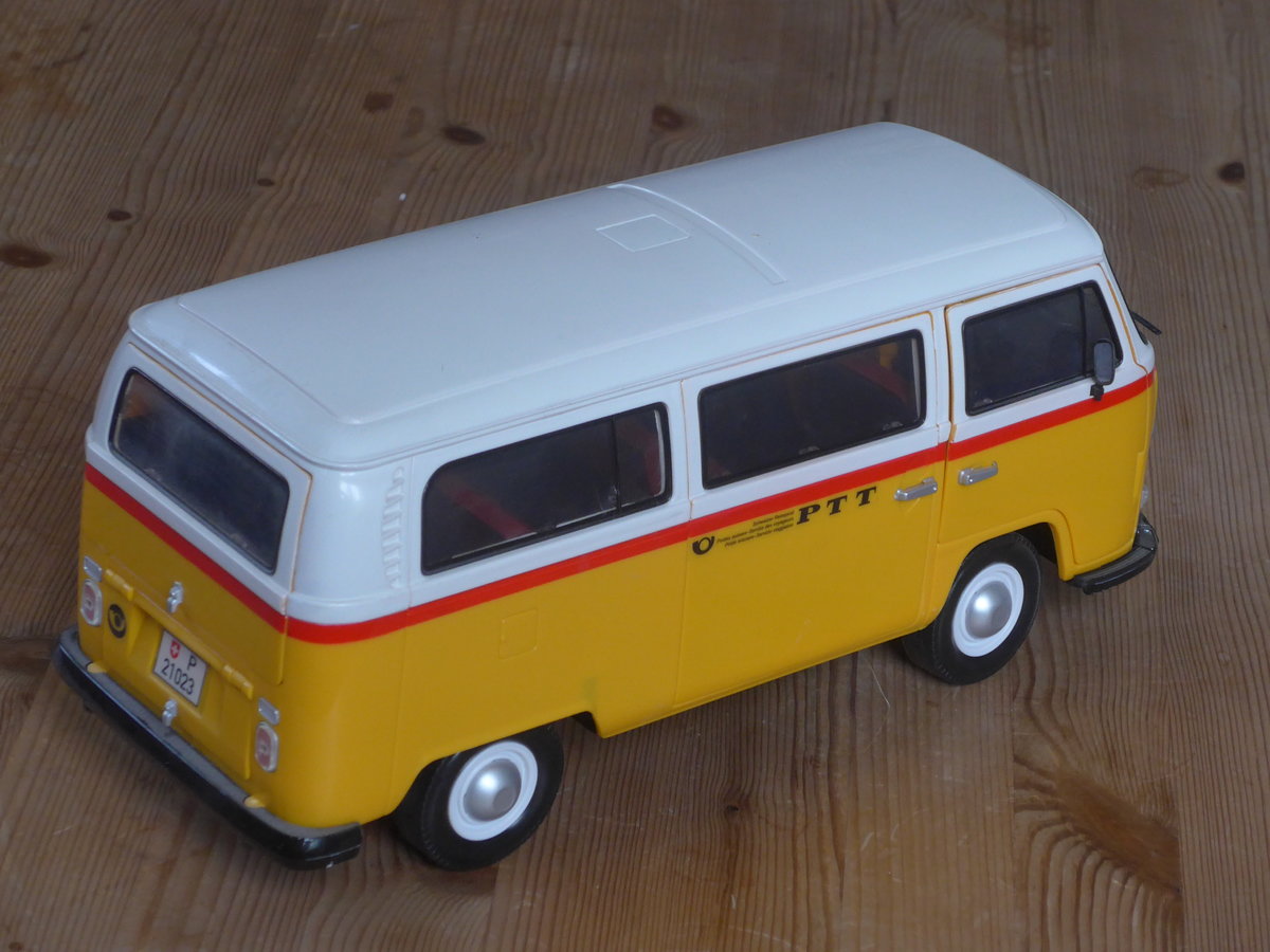 (216'586) - PTT-Regie - P 21'023 - VW am 29. April 2020 in Thun (Modell)