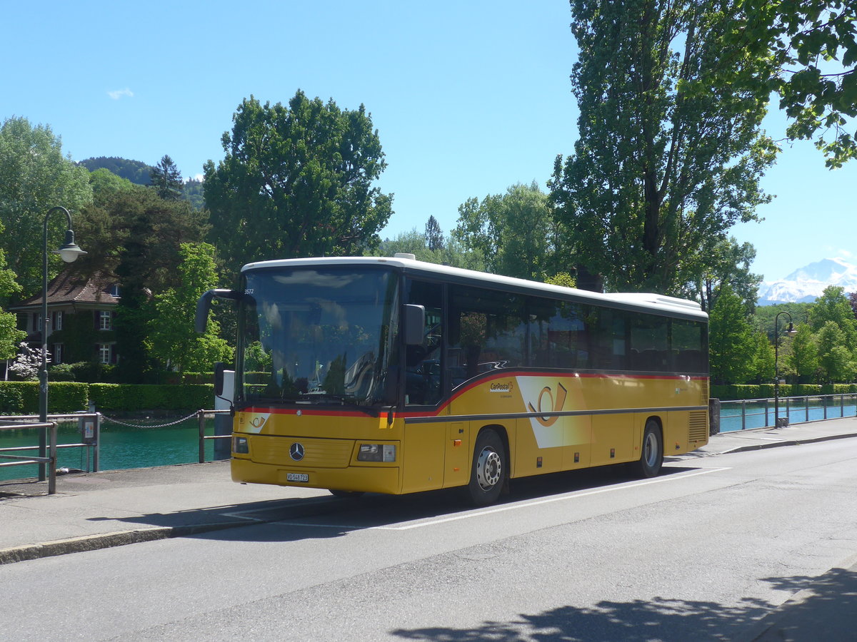 (216'783) - CarPostal Ouest - VD 548'723 - Mercedes am 4. Mai 2020 bei der Schifflndte Thun