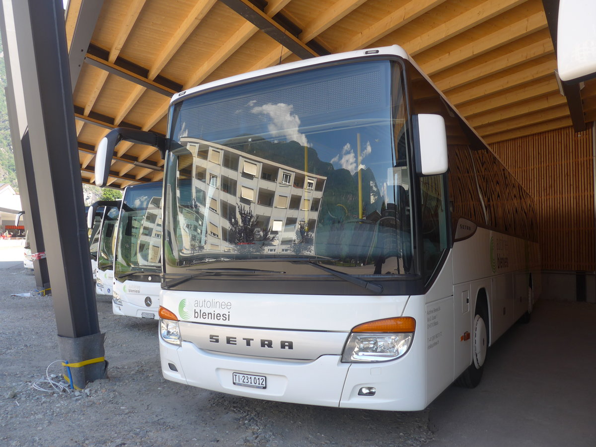 (217'552) - ABl Biasca - Nr. 12/TI 231'012 - Setra am 1. Juni 2020 in Biasca, Garage