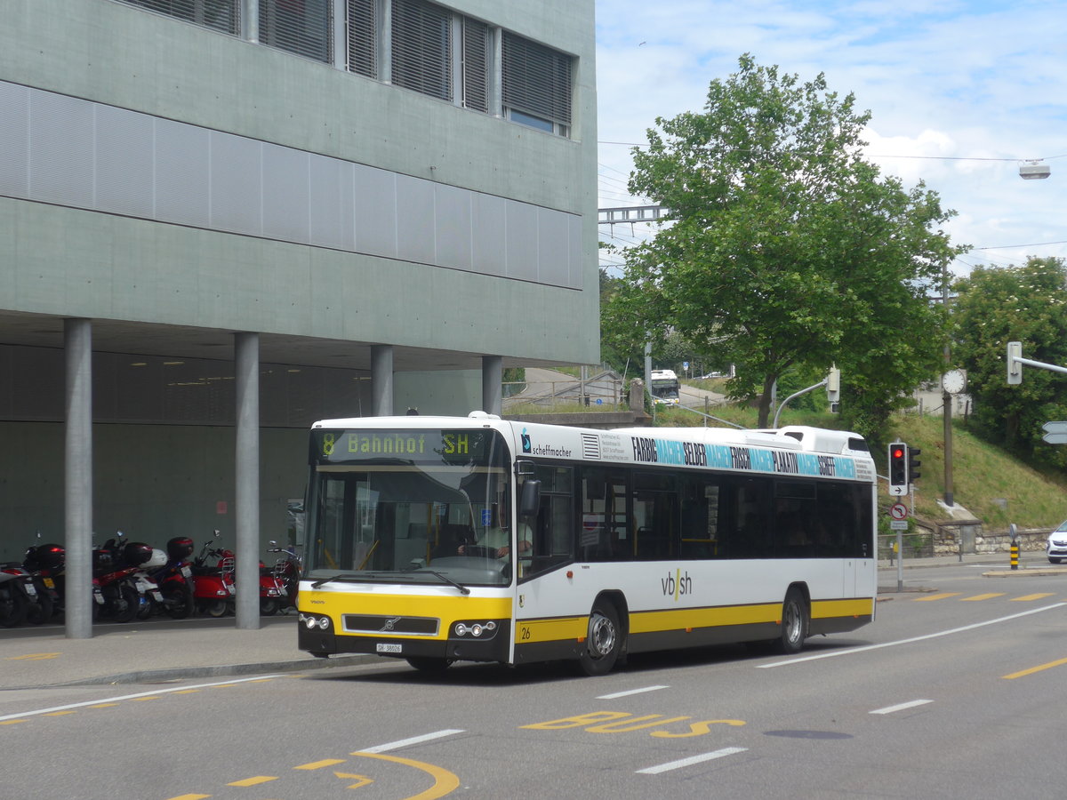 (217'727) - VBSH Schaffhausen - Nr. 26/SH 38'026 - Volvo am 8. Juni 2020 beim Bahnhof Schaffhausen