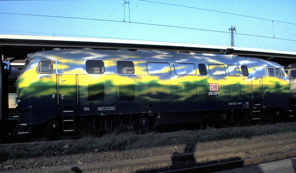 218 416-2 in Bad Canstatt am 22.10.1995.