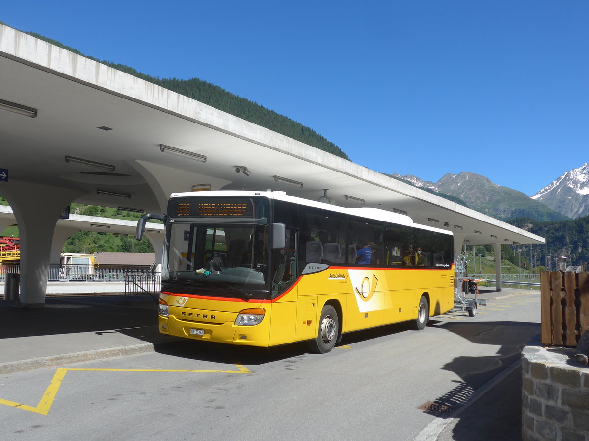 (218'451) - Terretaz, Zernez - GR 25'760 - Setra am 5. Juli 2020 beim Bahnhof Zernez