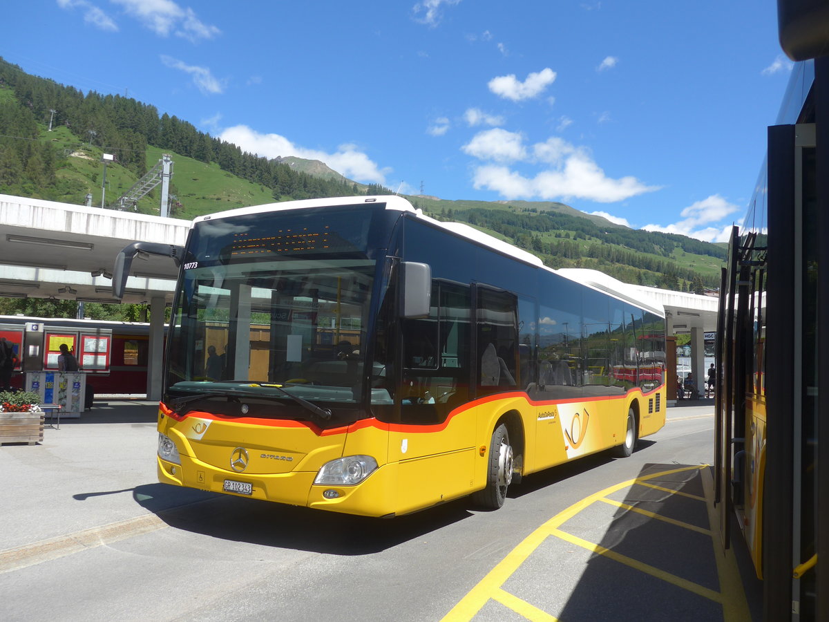 (218'485) - PostAuto Graub�nden - GR 102'343 - Mercedes am 5. Juli 2020 beim Bahnhof Scuol-Tarasp