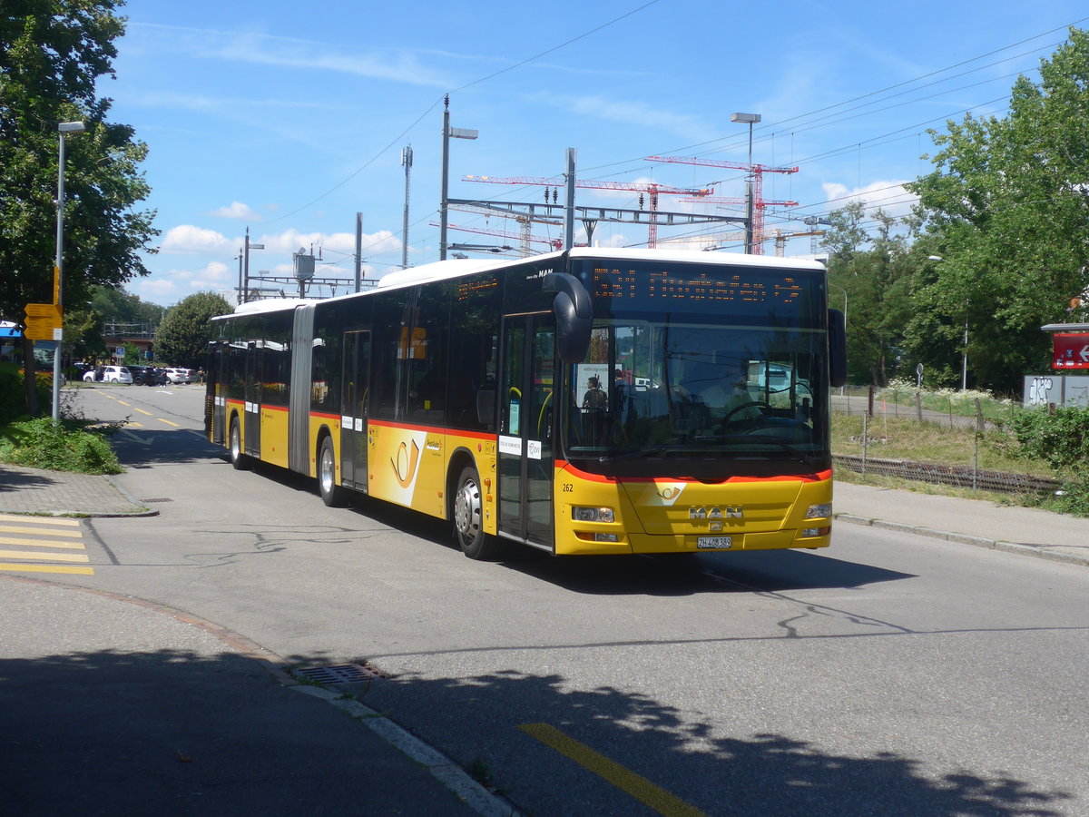 (218'736) - PostAuto Z�rich - Nr. 262/ZH 408'389 - MAN am 18. Juli 2020 beim Bahnhof B�lach