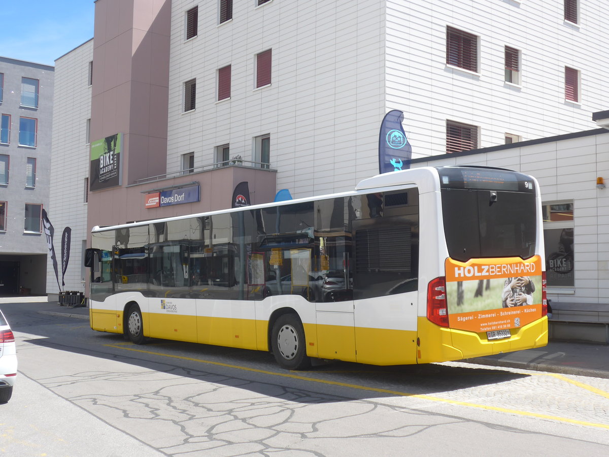 (218'905) - VBD Davos - Nr. 9/GR 85'332 - Mercedes am 20. Juli 2020 beim Bahnhof Davos Dorf