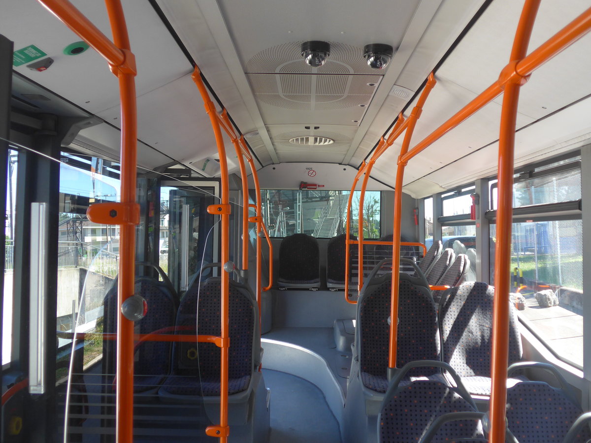 (219'249) - Gen�ve-Tours, Gen�ve - Nr. 1925/GE 960'949 - Mercedes am 27. Juli 2020 beim Bahnhof Kerzers (Innenaufnahme)