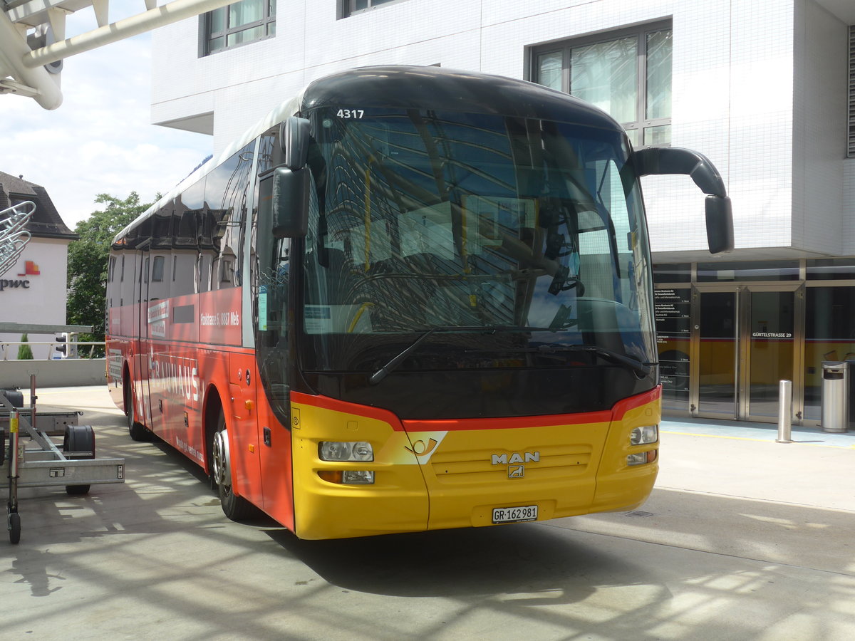 (219'798) - PostAuto Graub�nden - GR 162'981 - MAN am 16. August 2020 in Chur, Postautostation