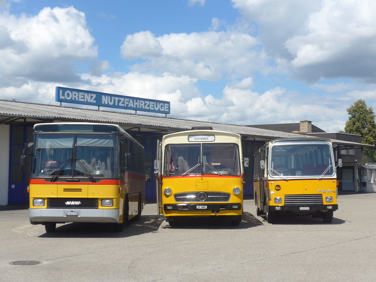 (220'126) - Widmer, Bern - BE 842'322 - NAW/Hess (ex Lombardi, Winterthur; ex Wohlgemuth, Hochwald) + Schweizer, Schliern - BE 8680 - Mercedes/R&J (ex SBE Mettleneggen, Wattenwil; ex Frommelt, FL-Vaduz) + Wittig, N�rensdorf - ZH 205'322 - FBW/FHS (ex Tiemann, Oetwil Nr. 6; ex B�tra, Birr Nr. 28; ex Autocca, Visp; ex P 24'186) am 23. August 2020 in Lyssach, Lorenz 