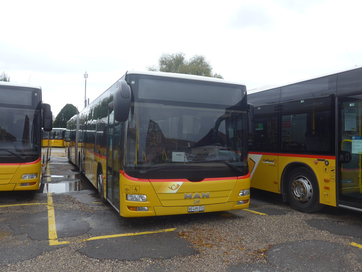 (220'312) - CarPostal Ouest - VD 495'031 - MAN am 30. August 2020 in Yverdon, Garage