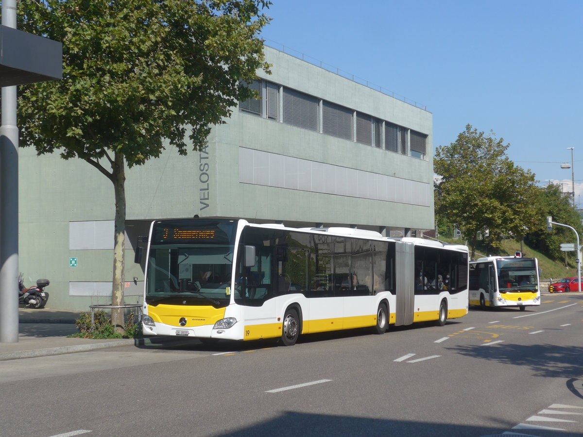 (220'625) - VBSH Schaffhausen - Nr. 19/SH 38'019 - Mercedes am 12. September 2020 beim Bahnhof Schaffhausen