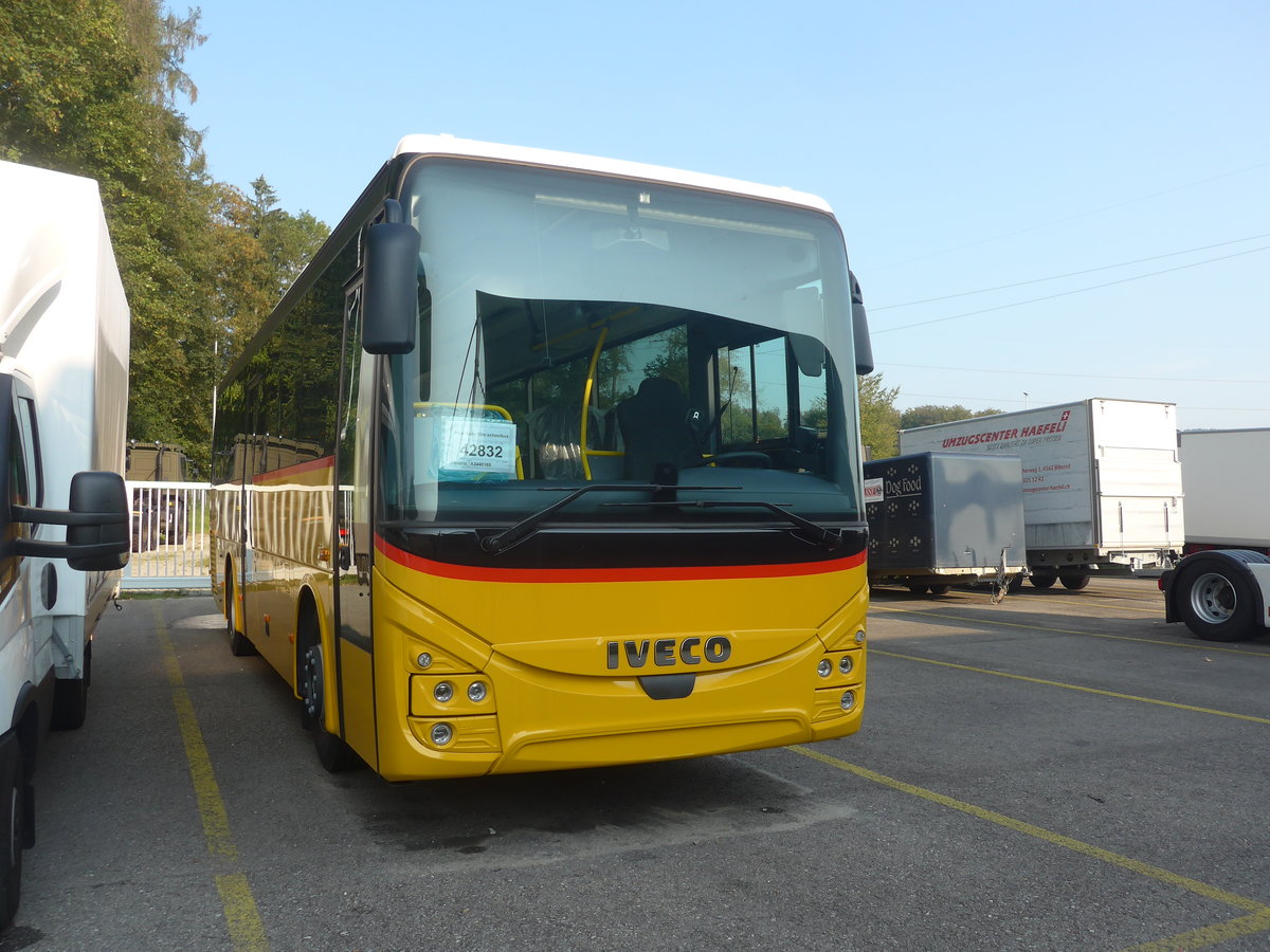 (220'712) - PostAuto - Iveco am 13. September 2020 in Hendschiken, Iveco