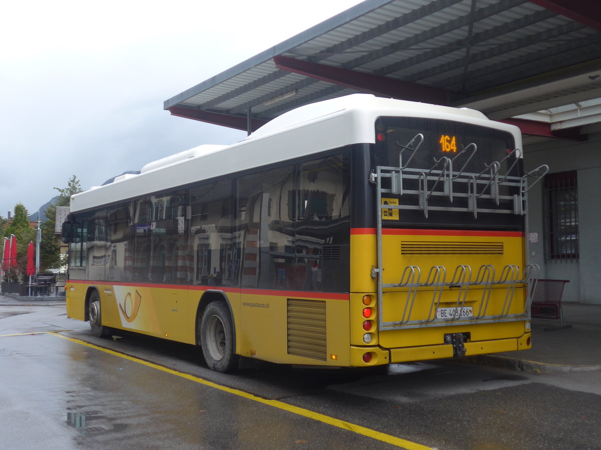 (221'430) - PostAuto Bern - BE 403'166 - Scania/Hess (ex AVG Meiringen Nr. 66; ex Steiner, Messen) am 25. September 2020 in Meiringen, Postautostation