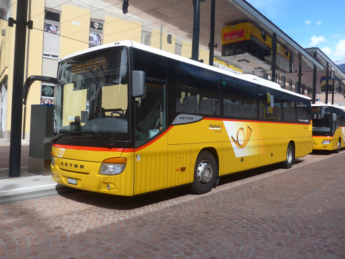 (221'461) - PostAuto Graub�nden - GR 179'705 - Setra am 26. September 2020 beim Bahnhof Bellinzona