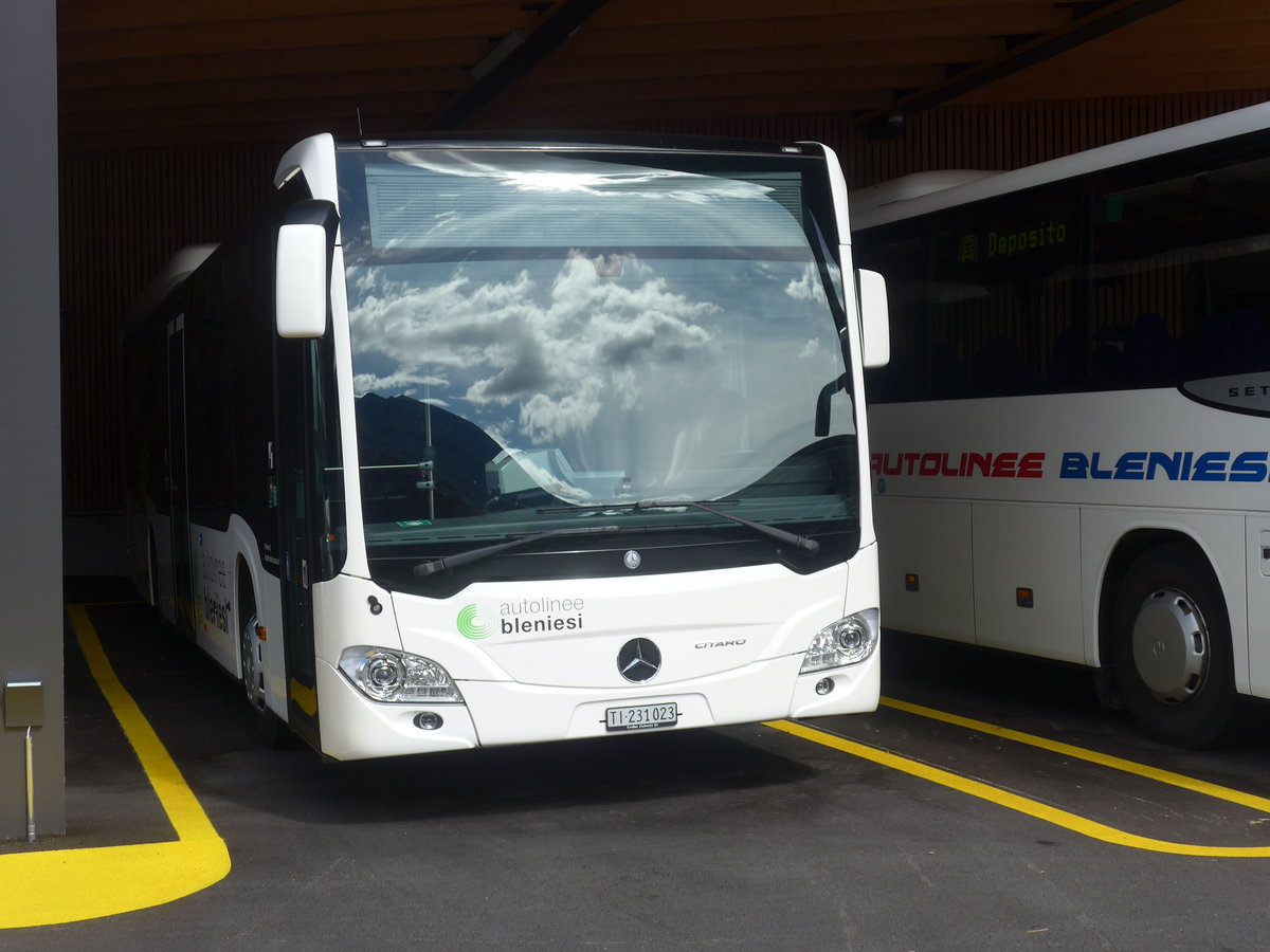 (221'486) - ABl Biasca - Nr. 23/TI 231'023 - Mercedes am 26. September 2020 in Biasca, Garage