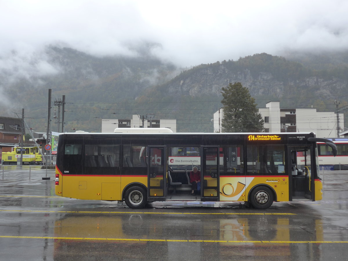 (221'661) - PostAuto Bern - BE 422'461 - MAN/G�ppel (ex AVG Meiringen Nr. 61) am 10. Oktober 2020 in Meiringen, Postautostation