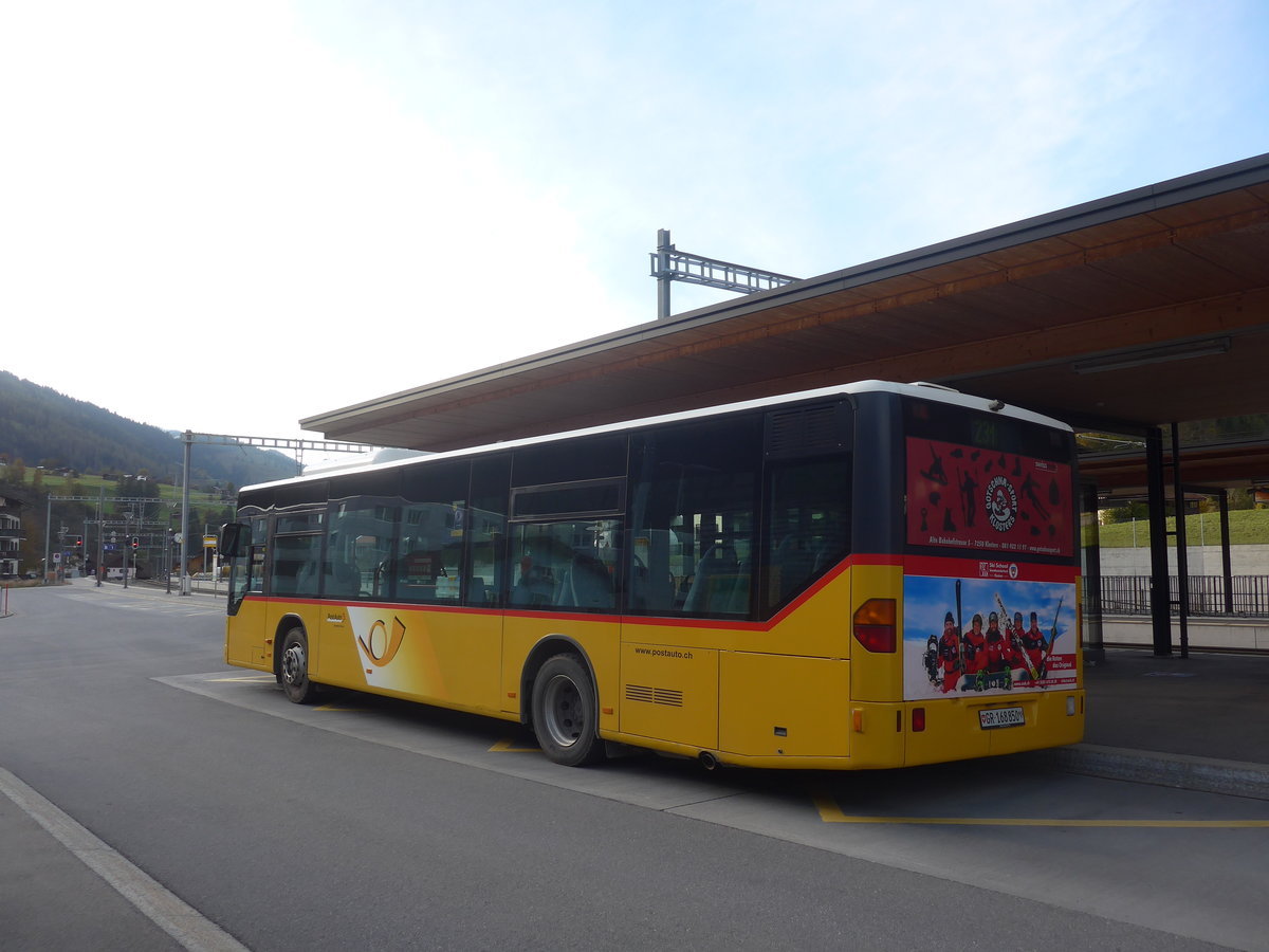 (222'173) - PostAuto Graub�nden - GR 168'850 - Mercedes (ex D�nser, Trimmis; ex Luk, Gr�sch; ex PostAuto Graub�nden GR 102'365) am 20. Oktober 2020 beim Bahnhof K�blis