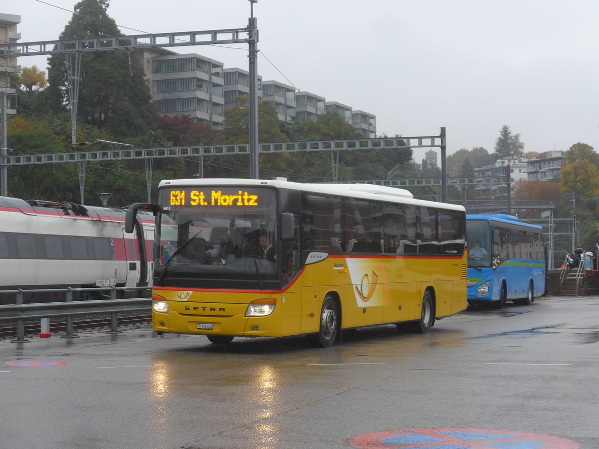 (222'560) - PostAuto Graub�nden - GR 168'603 - Setra am 23. Oktober 2020 beim Bahnhof Lugano