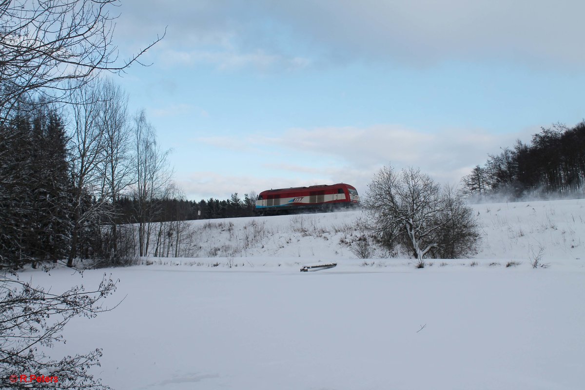 223 031 auf dem Weg von Regensburg nach Cheb um ein Kesselzug zu holen, bei Oberteich. 17.01.17