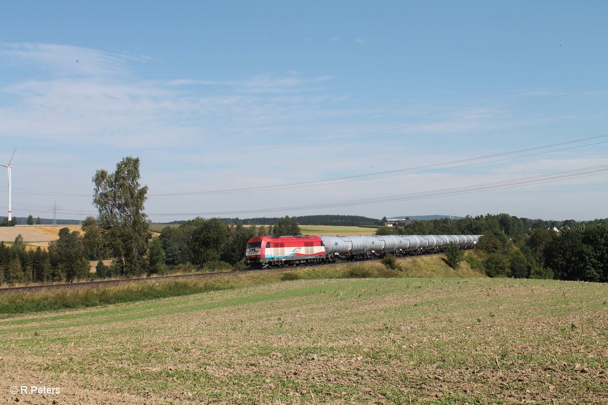 223 034 mit einem Kesselzug auf dem Seußener Viadukt auf dem Weg nach Regensburg. 28.08.16