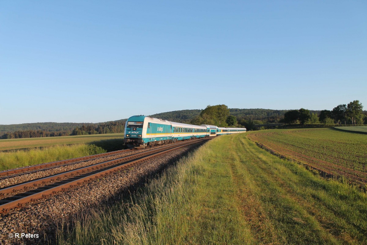 223 064 zieht bei Oberteich den ALX84107 Hof - München. 05.06.15