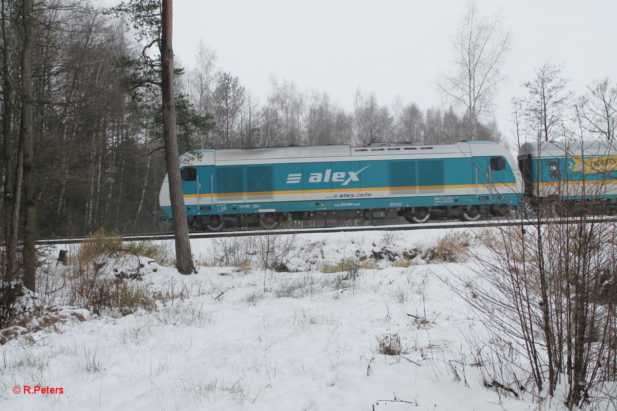 223 065 mit dem ALX84116 Hof - München südlich von Wiesau. 08.12.13