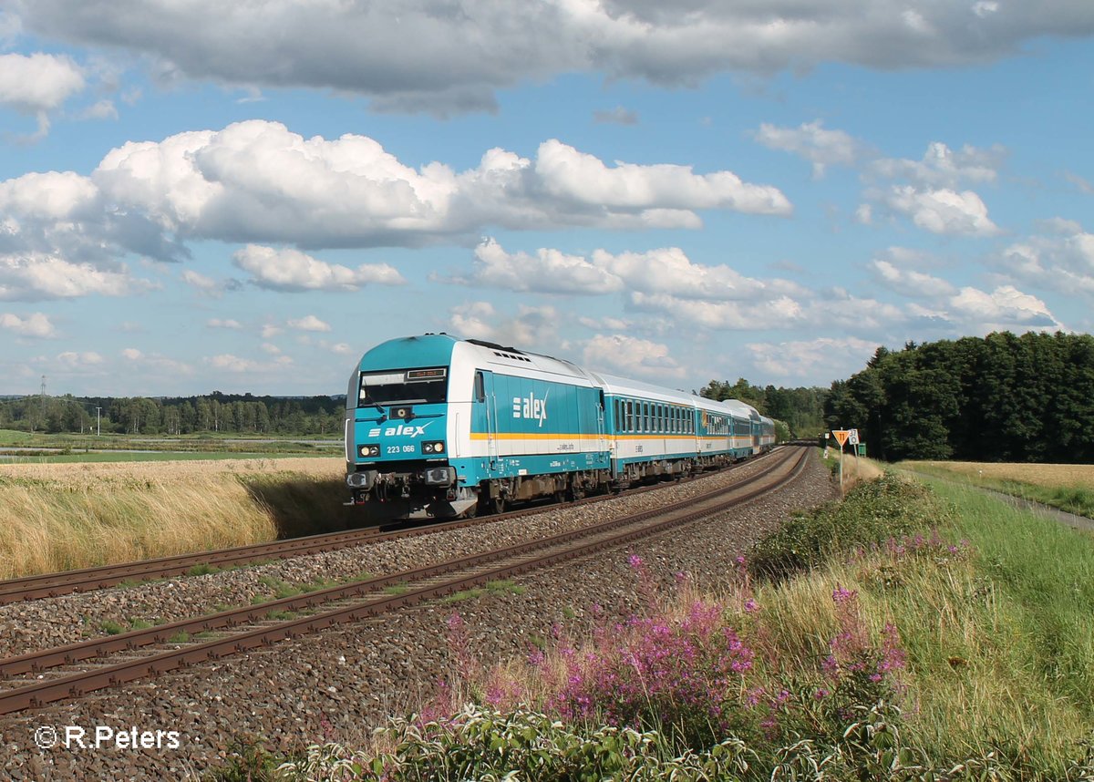 223 066 mit dem ALX84110 München - Hof bei Oberteich. 30.07.16