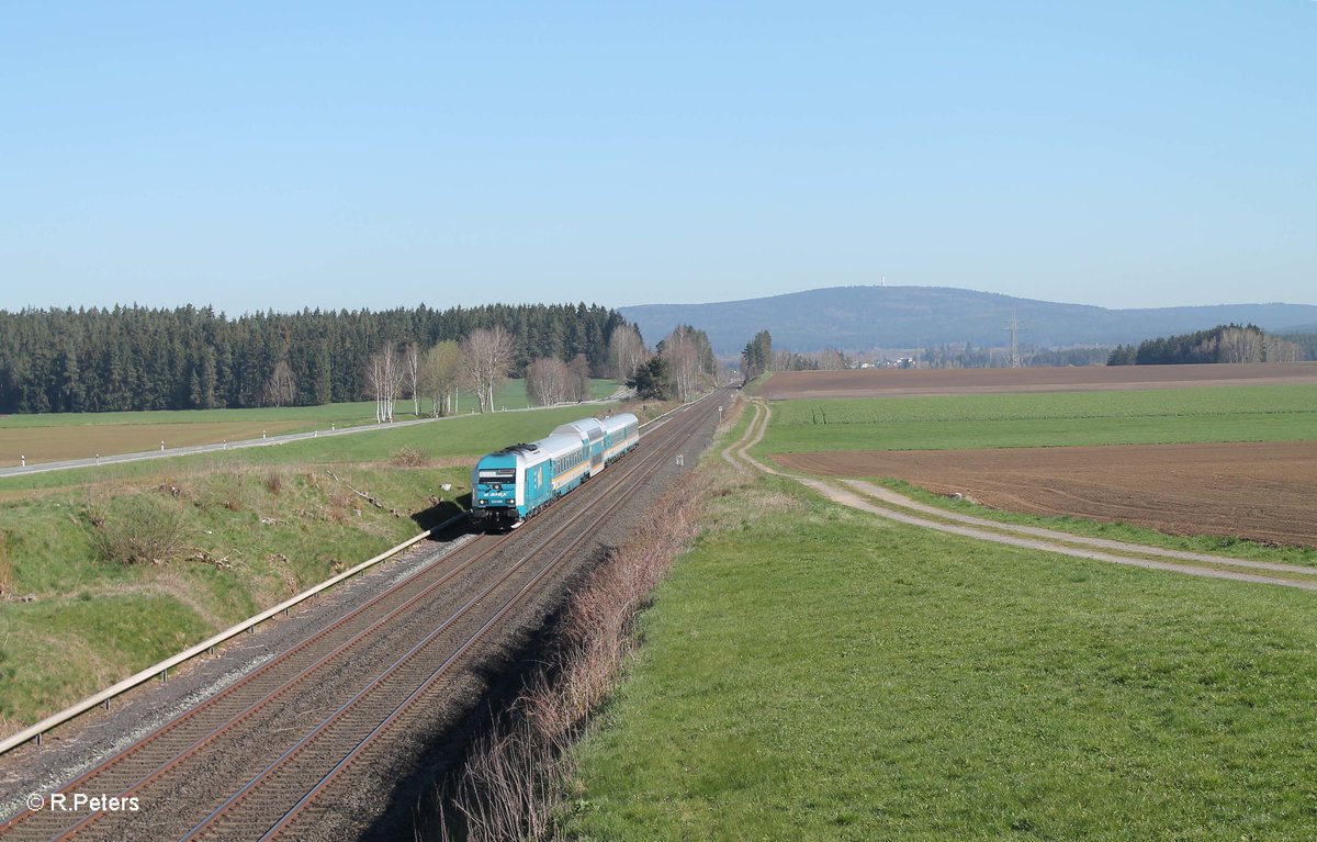 223 069 zieht bei Neudes den ALX84111 Hof - München bei Neudes. 21.04.16