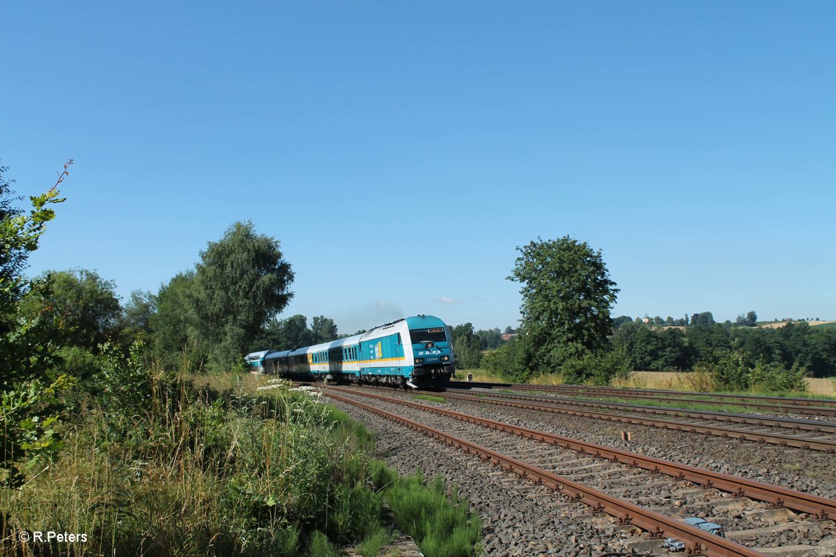 223 069 zieht bei Schönfeld den ALX85102 München - Hof . 19.07.16