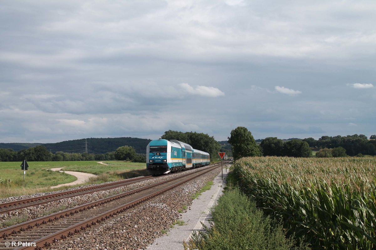 223 070 zieht bei Zeitlarn den ALX84110 München - Hof. 19.08.17