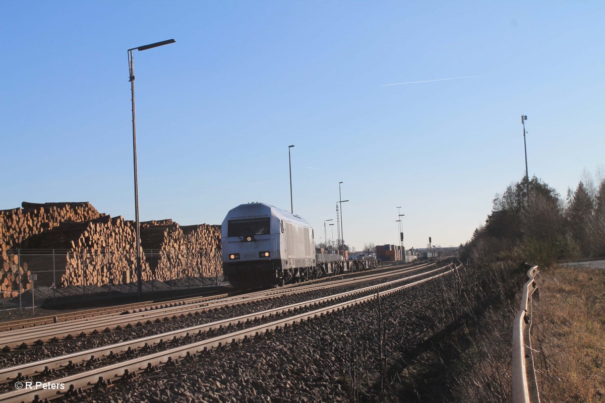 223 143 drückt den 1 Teil des Containerzuges ins ATW Wiesau. 29.01.16