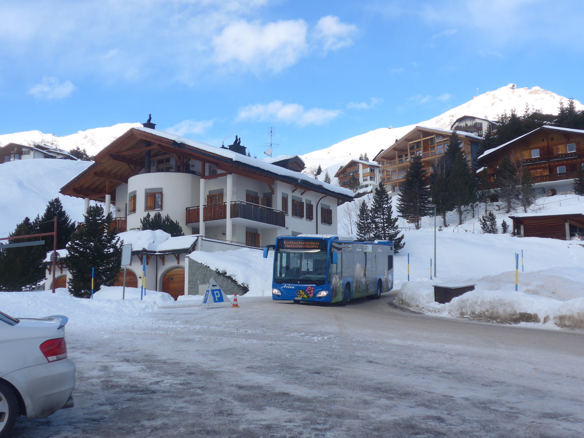 (223'206) - Pfosi, Arosa - Nr. 2/GR 154'242 - Mercedes am 2. Januar 2021 in Arosa, H�rnli