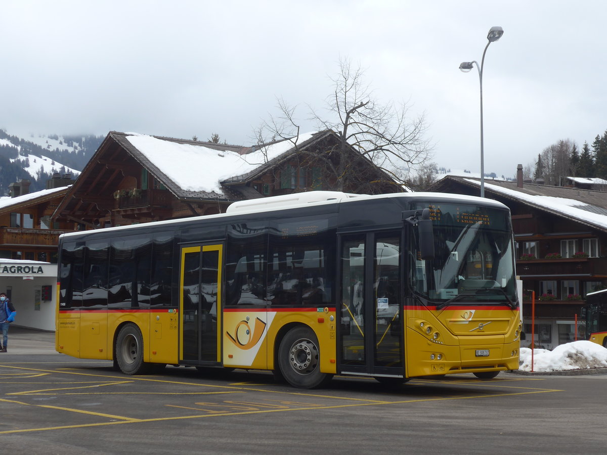 (223'453) - K�bli, Gstaad - BE 308'737 - Volvo am 7. Februar 2021 beim Bahnhof Gstaad