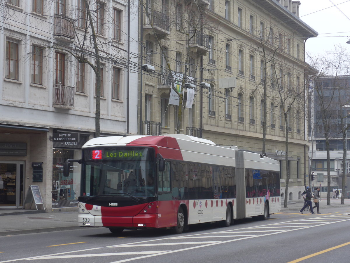 (223'522) - TPF Fribourg - Nr. 533 - Hess/Hess Gelenktrolleybus am 12. Februar 2021 beim Bahnhof Fribourg