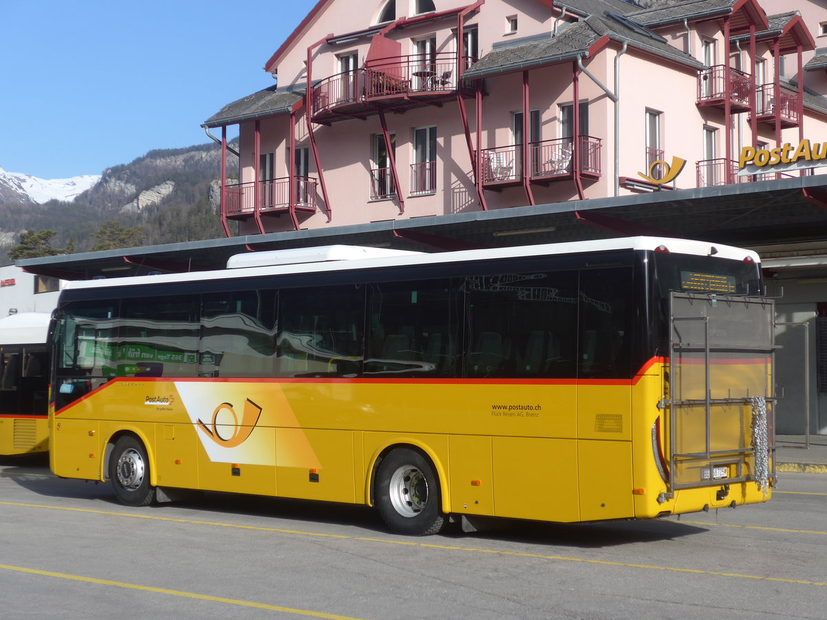 (223'768) - Fl�ck, Brienz - Nr. 25/BE 868'725 - Iveco am 26. Februar 2021 in Meiringen, Postautostation