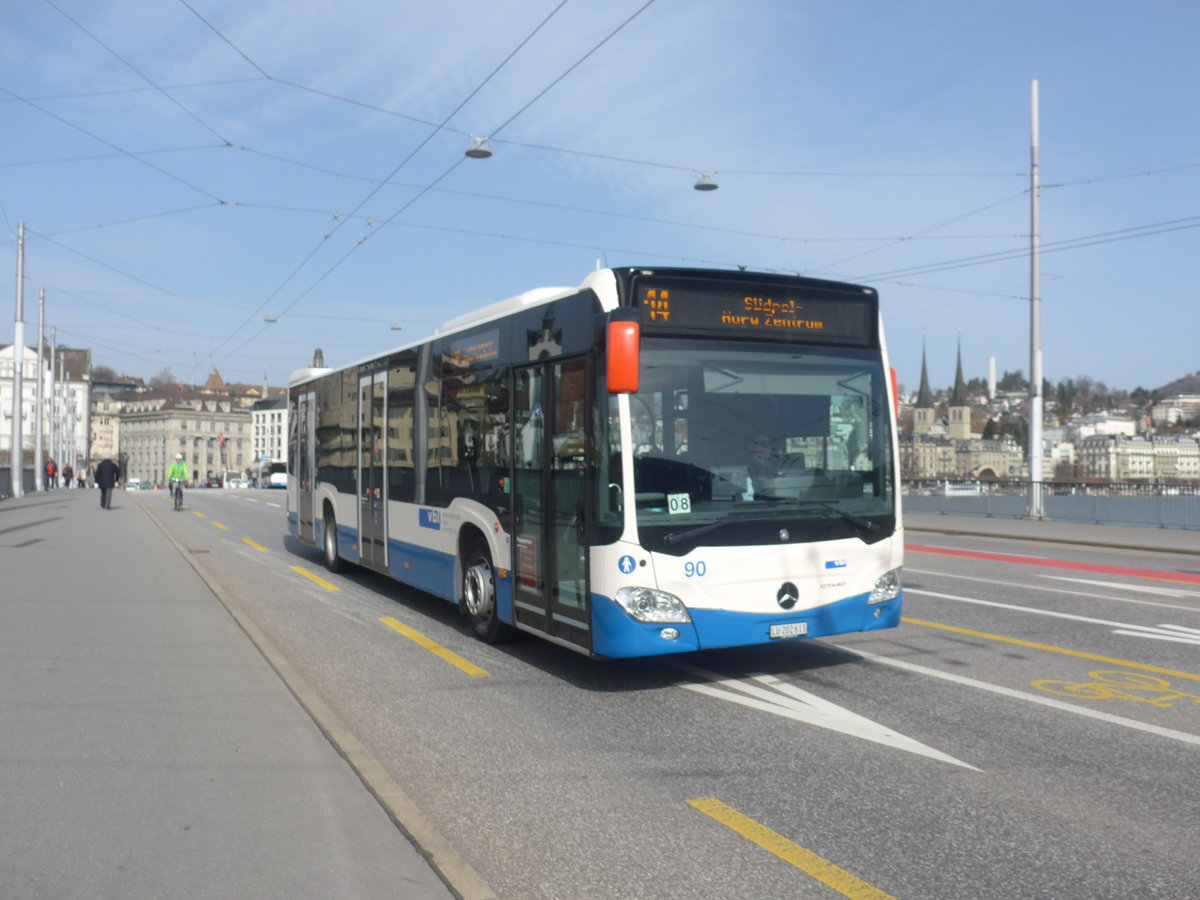 (223'808) - VBL Luzern - Nr. 90/LU 202'613 - Mercedes am 26. Februar 2021 in Luzern, Bahnhofbr�cke