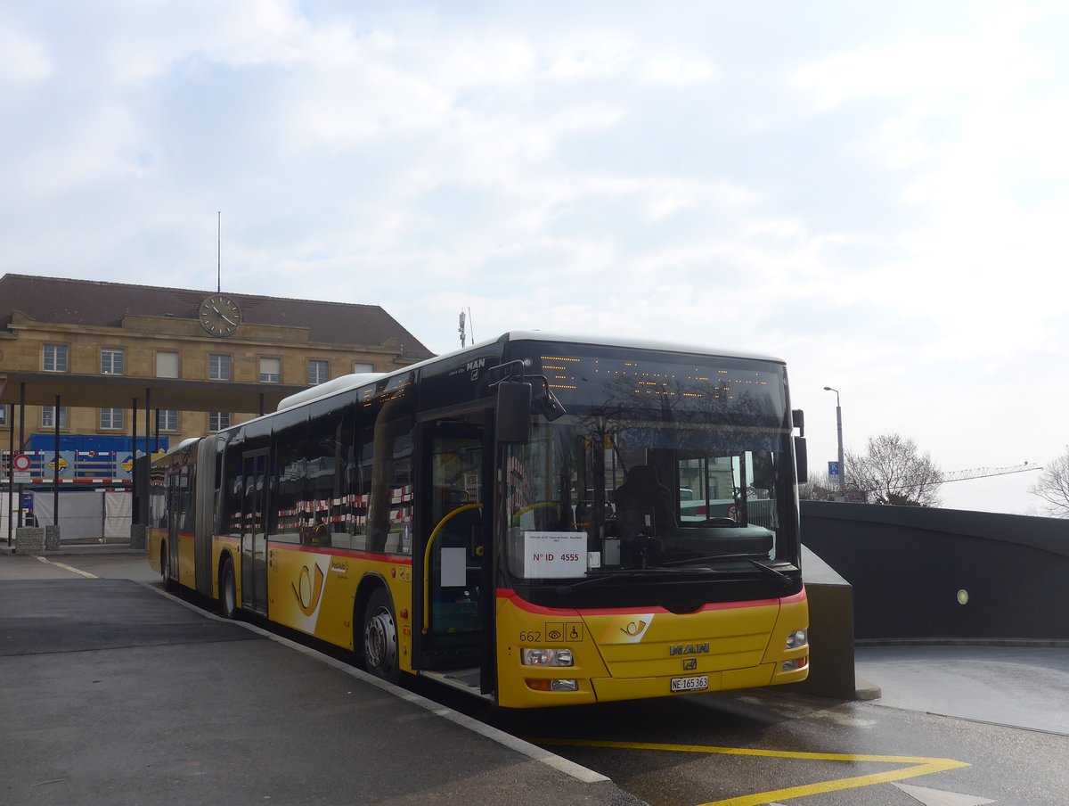 (224'008) - PostAuto Bern - Nr. 662/NE 165'363 - MAN (ex BE 510'549) am 7. M�rz 2021 beim Bahnhof Neuch�tel