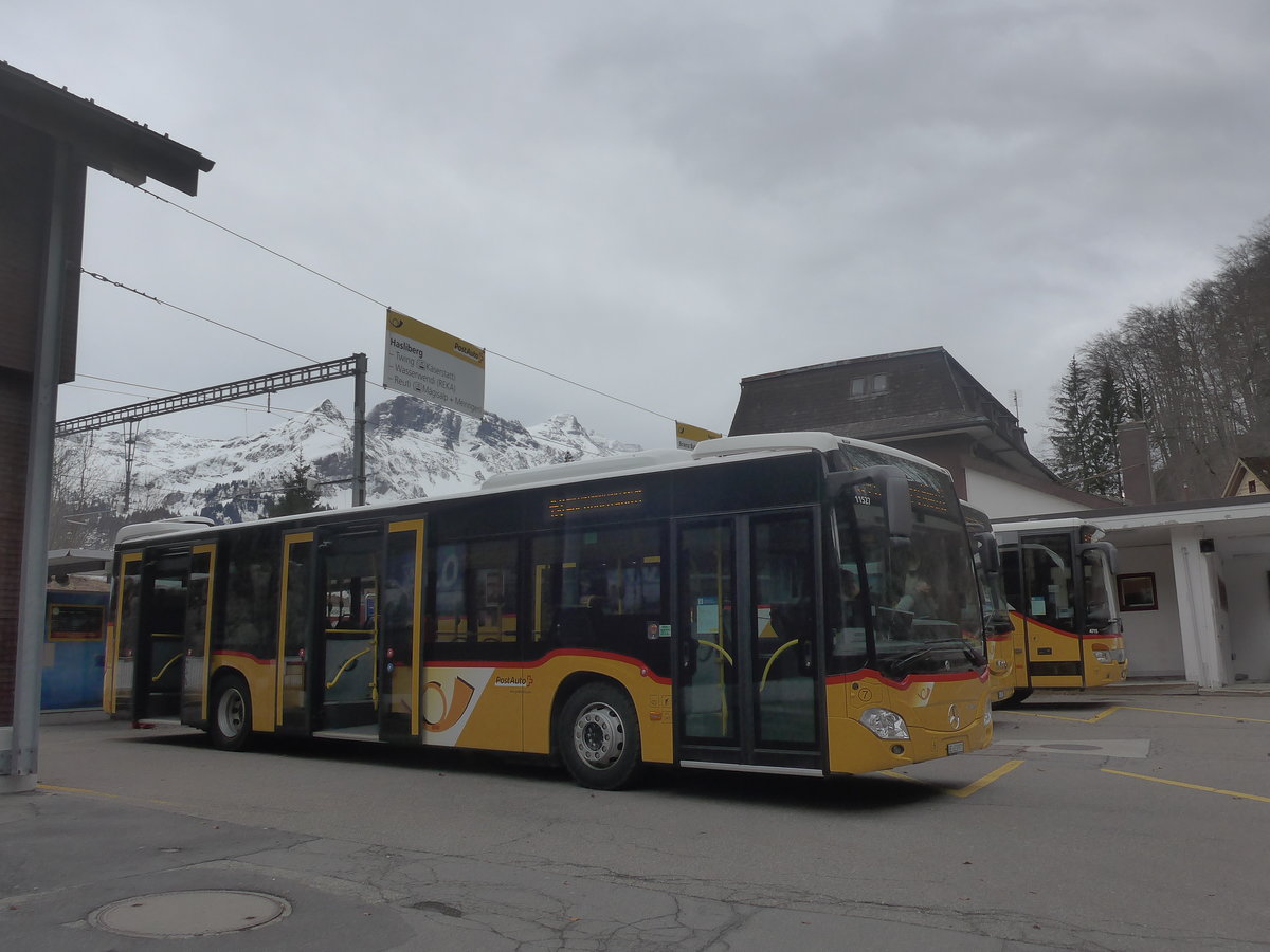 (224'115) - Flck, Brienz - Nr. 7/BE 623'971 - Mercedes am 13. Mrz 2021 auf dem Brnigpass